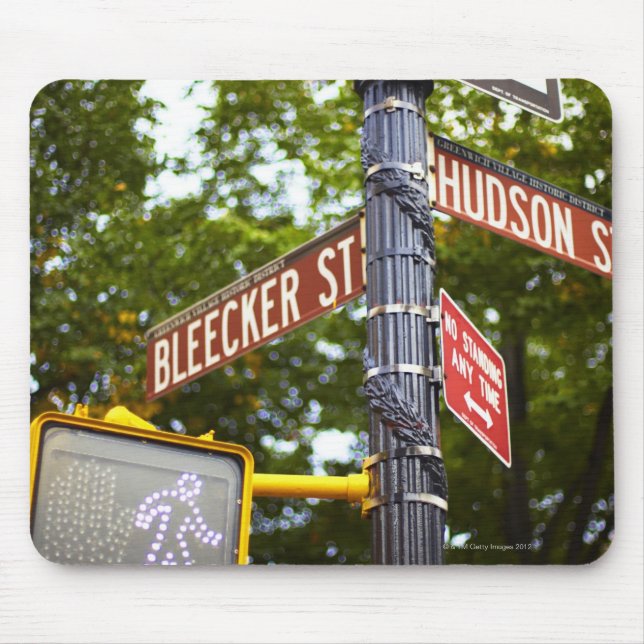 Straßenschilder 2 mousepad (Vorne)