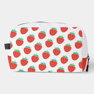strawberries pattern waschbeutel