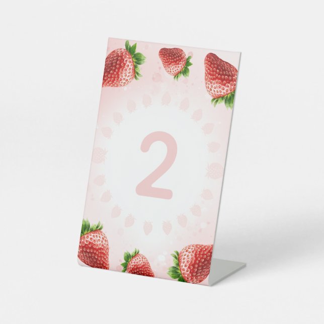 Strawberry Baby Shower Tischnummer Sockelschild (Vorderseite)