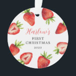 Strawberry Baby's First Christmas Ornament<br><div class="desc">Niedliche Weihnachtsschmuck für ein Neugeborenes mit Aquarellbildern von Erdbeeren. Im Text steht "XX's" ERSTE CHRISTMAS.</div>