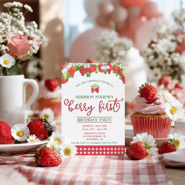 Strawberry, Berry First Birthday Party Einladung (Von Creator hochgeladen)