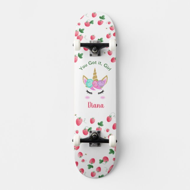 Strawberry Einicorn Skateboard mit Namen (Vorderseite)