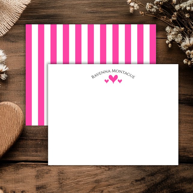 Strawberry Pink Classic Hearts Striped Note Card Mitteilungskarte (Von Creator hochgeladen)