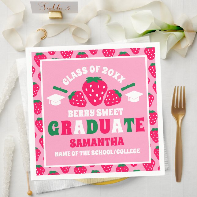 Strawberry Pink Graduation Party Serviette (Von Creator hochgeladen)