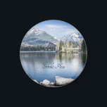 Strbske Pleso, Hohe Tatra, Slowakei, Magnet<br><div class="desc">Strbske Pleso,  malerischer Bergsee,  Hohe Tatra,  Slowakei.</div>