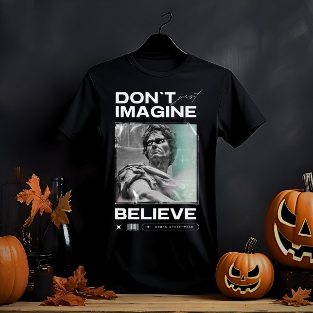 Streetwear Statue Mythology Unlocks" T-Shirt (Von Creator hochgeladen)
