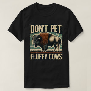 Streicheln Sie die flauschigen Kühe des Yellowston T-Shirt