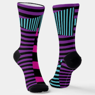 Streifen auf Streifen - rosa, Lila, blau und schwa Socken