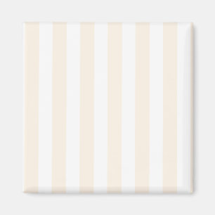 Streifen aus beigefarbenem und weißem Süßwarengebä Magnet