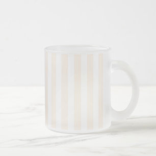 Streifen aus beigefarbenem und weißem Süßwarengebä Mattglastasse