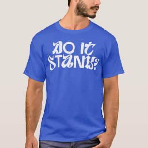Strenge das Slogan-Design T-Shirt