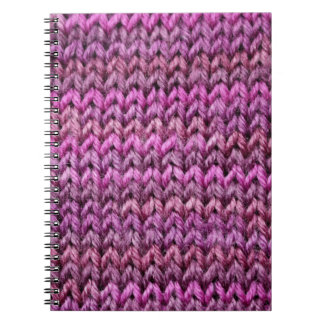 Strick Harmonie: Lila Streifen Textur Notizblock