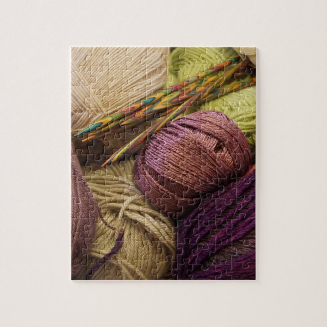 Stricken mit Wolle-Garn (Vertikal)