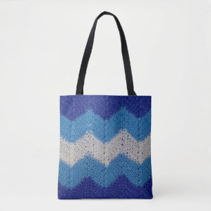 Strickstoff mit gestreiften Figuren blau-weiß Tasche