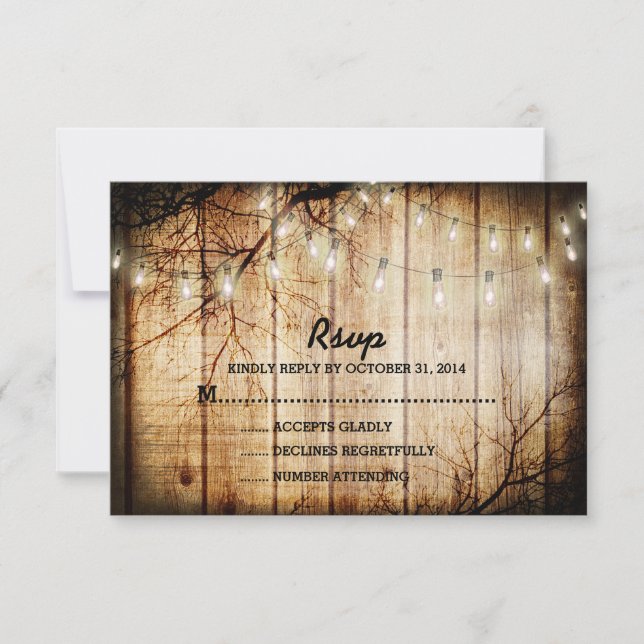 String Lights Tree Vintag Barn Wood Wedding RSVP Karte (Vorderseite)