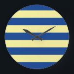STRIPES einstellbares Blau Große Wanduhr<br><div class="desc">Farbige Streifen vor der Hintergrundfarbe,  die ersetzt werden kann. Spielen Sie mit verschiedenen Hintergrundfarben,  um ein persönliches Spiel zu erstellen!</div>