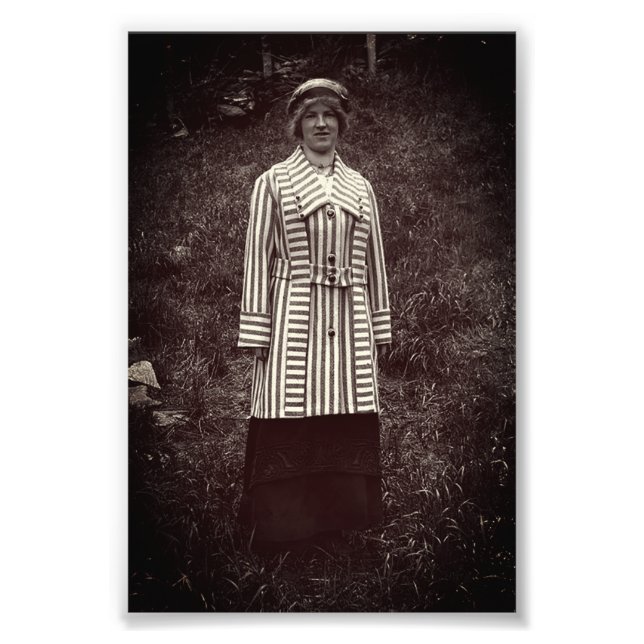 Stripte Coat modische Juneau Alaska Frau Fotodruck (Vorne)