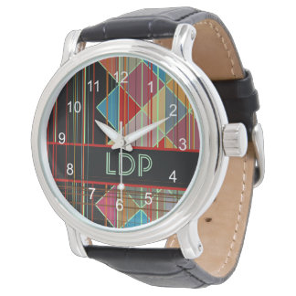 Stripte Dreiecksformen mit Initialen auf schwarz Armbanduhr