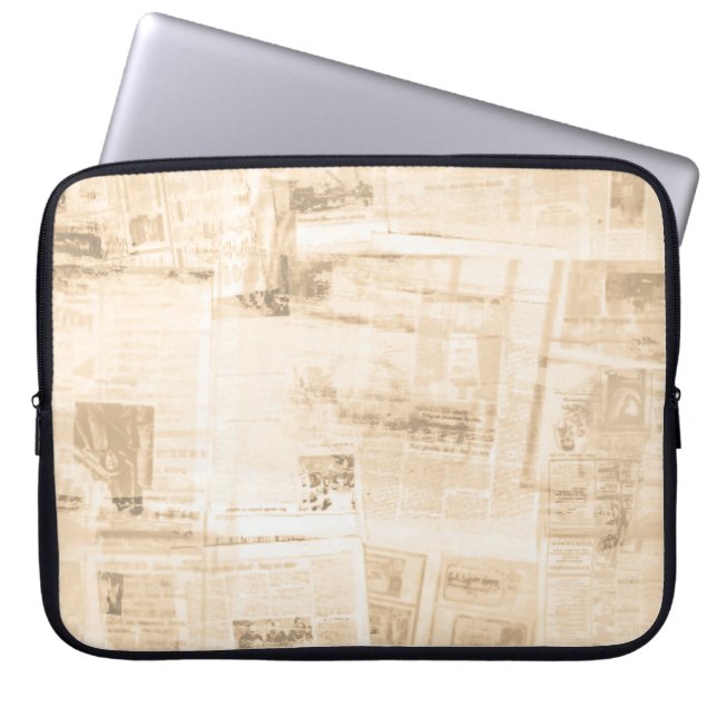 Strohpapier: alter Zeitungshintergrund. Laptopschutzhülle (Vorderseite)