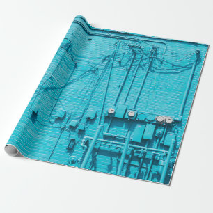 STROMZÄHLER AN BLAUER ZIEGELWAND GESCHENKPAPIER