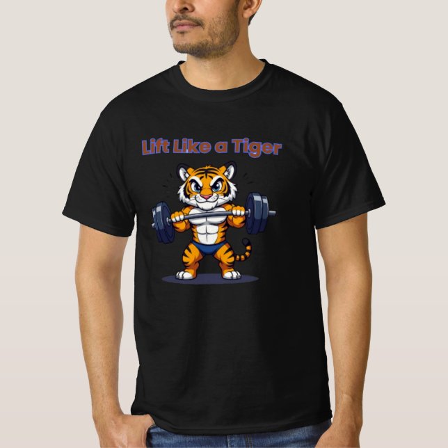 **Strong Tiger – Cute Tiger Lifting Weights Illust T-Shirt (Vorderseite)