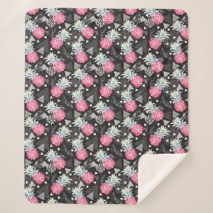 Strukturiertes Dreieck-Ananas-Muster Sherpadecke