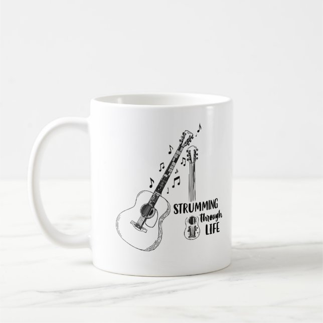 Strumming Through Life – Minimalist Guitar Mug Kaffeetasse (Links)