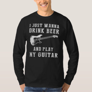Strums & Sips: Bier, Gitarre und endlose Unterhalt T-Shirt