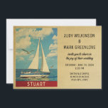 Stuart Wedding Invitation Sailboat Einladung<br><div class="desc">Dieses Vintage nautische Thema Stuart Florida Wedding Invitation verfügt über ein Segelboot auf dem Wasser mit Möwen im Flug und einen wunderschönen blauen puffigen Wolkenkratzer. Matching Save the Data,  RSVPs and Insert cards are here (Phrase könnte geschnitten werden,  kopieren Sie bis zum Ende der Nummer "... 516"): https://www.zazzle.com/collections/119019904125157516</div>