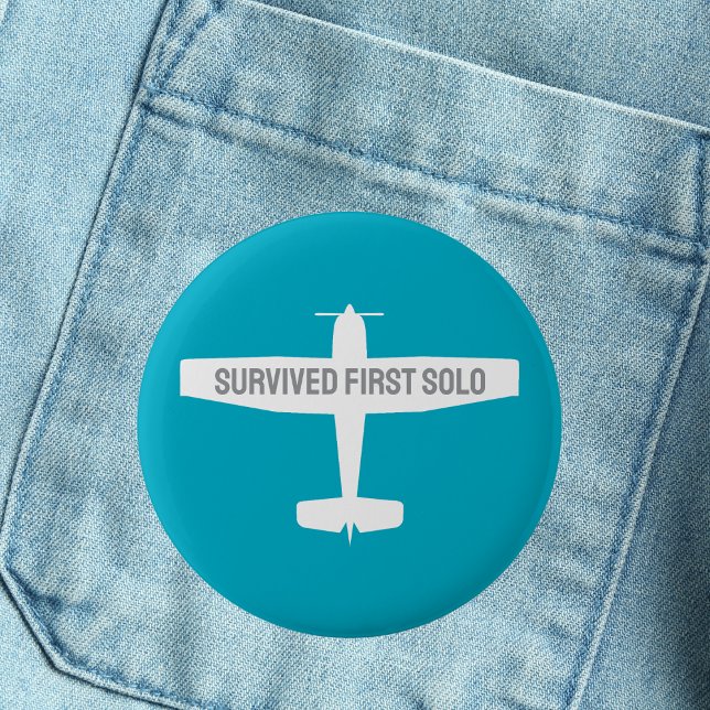 Studentenpilotin Button (Von Creator hochgeladen)