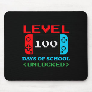 Stufe 100 Tage der Schule entsperrt 3 Mousepad