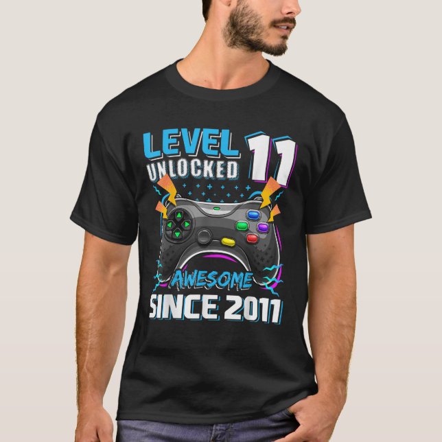 Stufe 11 Unverriegeltes Phantastisches 2011-Videos T-Shirt (Vorderseite)