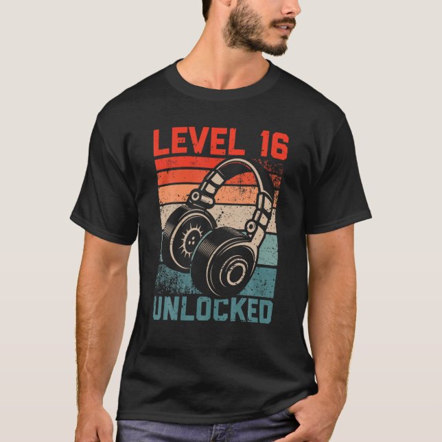 Stufe 16 Ungesperrter Videospieler Liebt den 16. G T-Shirt (Vorderseite)