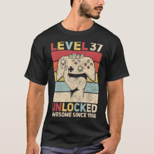 Stufe 37 Unverschlossene 37 Jahre alte Männer Kind T-Shirt