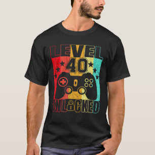 Stufe 40 Unverschlossene 40-Jährige Männer 40. 40  T-Shirt