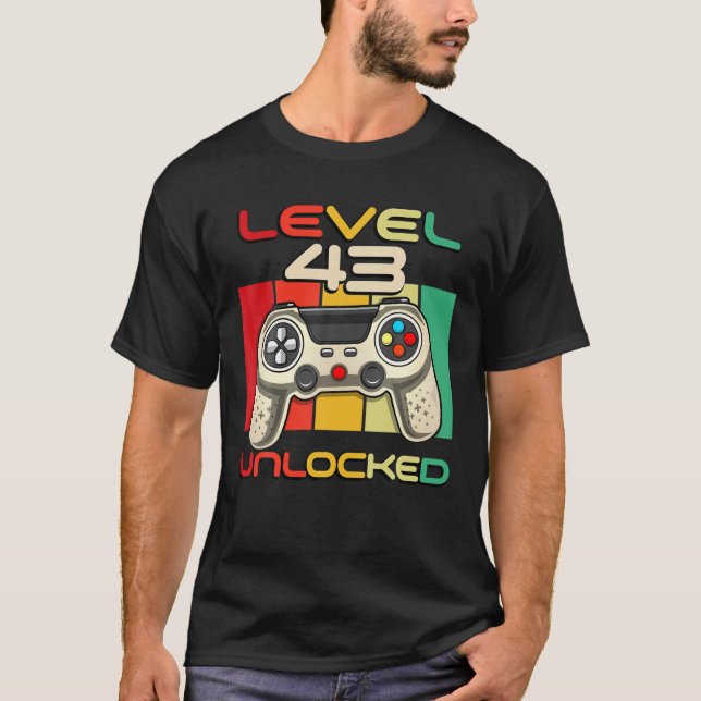 Stufe 43 Unverriegelter Videogamer Geboren 1978 43 T-Shirt (Vorderseite)