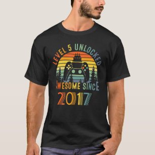 Stufe 5 Phantastisch seit 2017 VideoGamer 5t T-Shirt