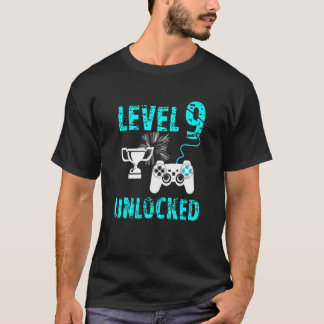 Stufe 9 Unverriegelte Video-Ga-Datei für Jungs am T-Shirt