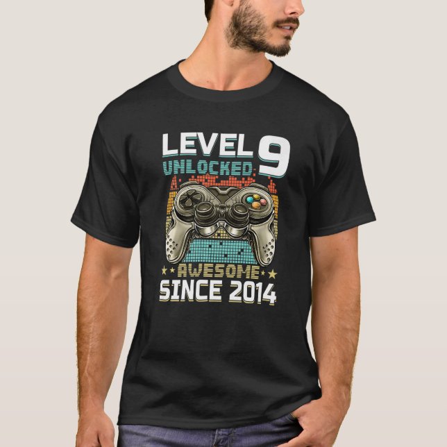 Stufe 9 Unverschlossen Phantastisch 2014 Gamer Boy T-Shirt (Vorderseite)