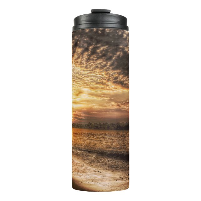 Stunning Beach Sunrise Thermosbecher (Vorderseite)