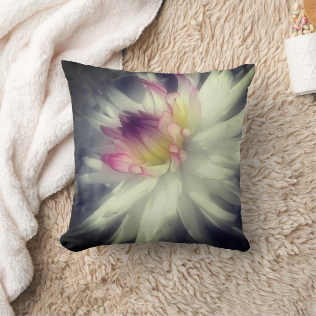 Stunning Dahlia Flower Kissen (Decke)