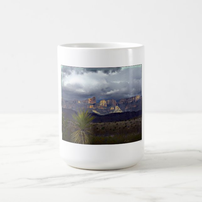 Stürme über Maderas Del Carmen Kaffeetasse (Mittel)