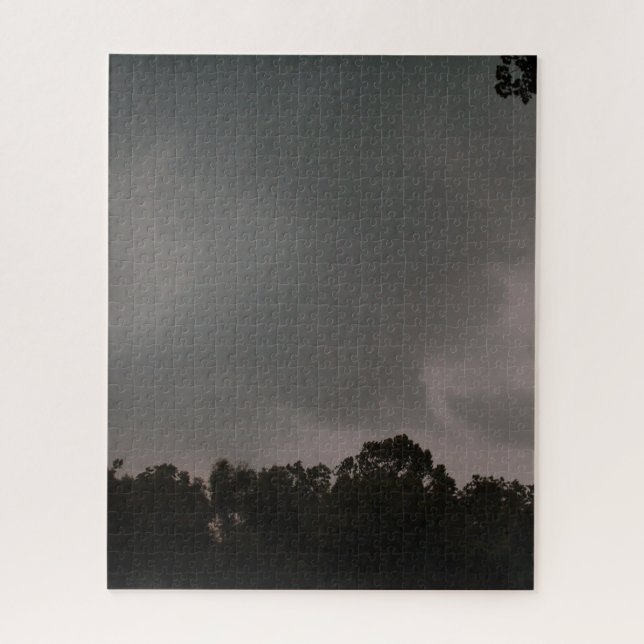 Sturmwolken über dem Wald (Vertikal)