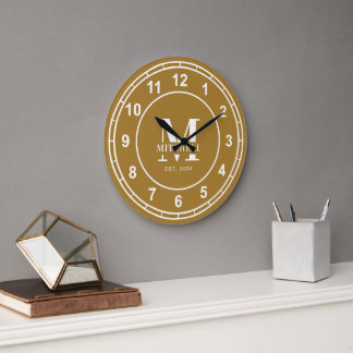 Stylische Monogram Vintag Gold Custom Family Name Große Wanduhr