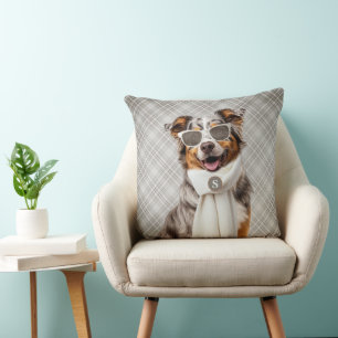 Stylischer Australian Shepherd Hund und Karomuster Kissen
