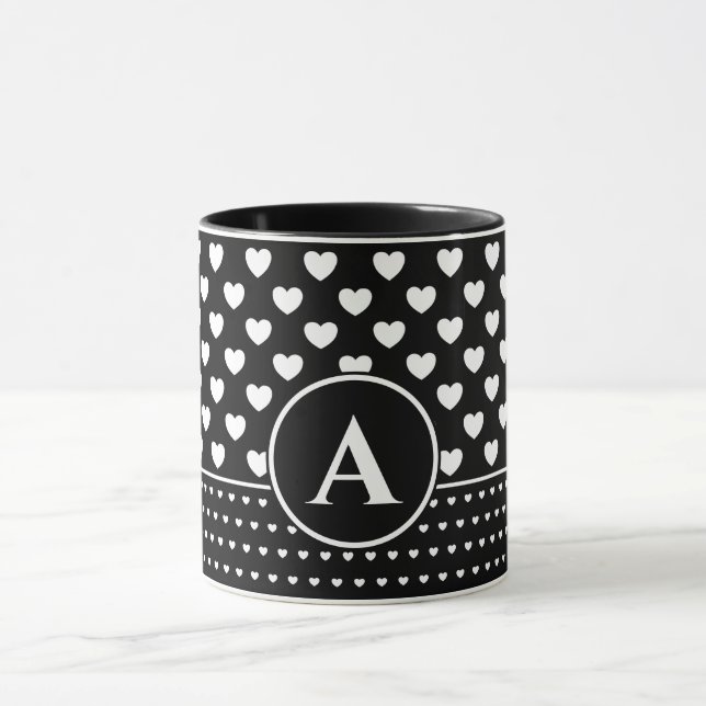 Stylish Black And White Hearts - Custom Monogram Tasse (Zentrum)