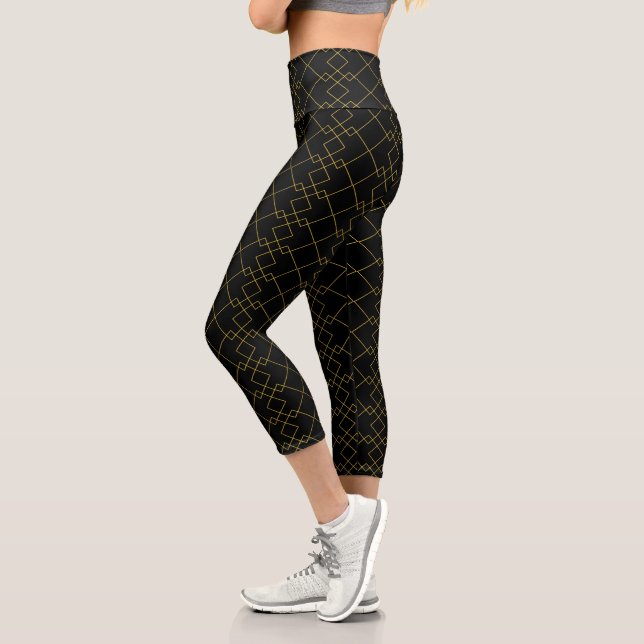 Stylish Gold Geometric Box Design Black Capri Leggings (Links)
