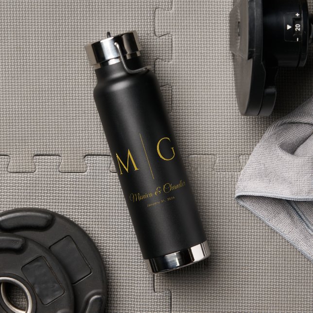 Stylish Monogram With Couple Name Black Trinkflasche (Fitnesstudio (gedreht))