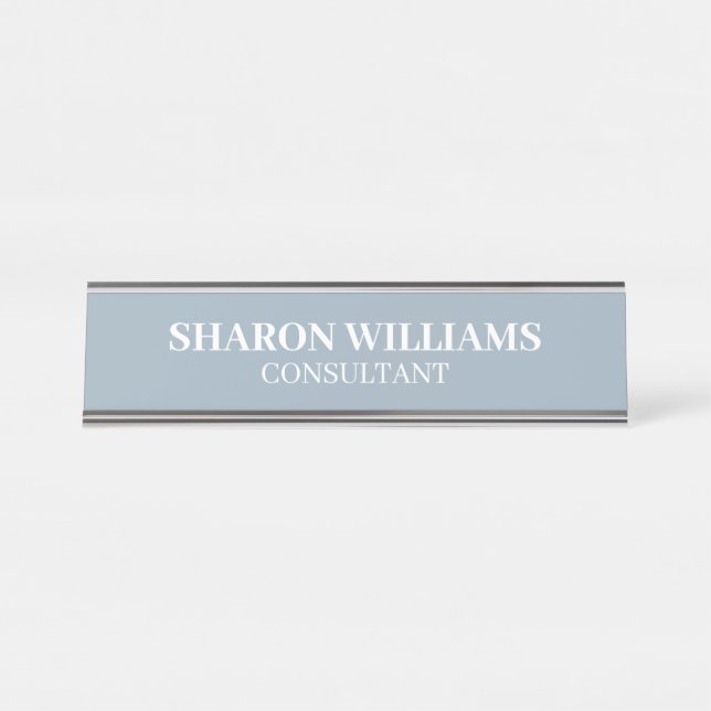 Stylish Professional Dusty Blue Minimalist Desk Schreibtischnamensplakette (Vorderseite )