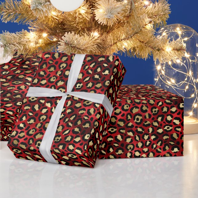 Stylish Red and Gold Foil Leopard Spots Geschenkpapier (Feiertage)